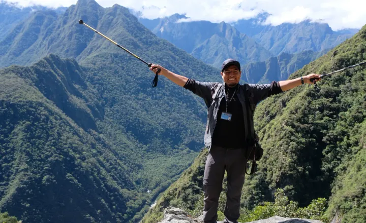 Caminantes durante el primer día del Camino Inca